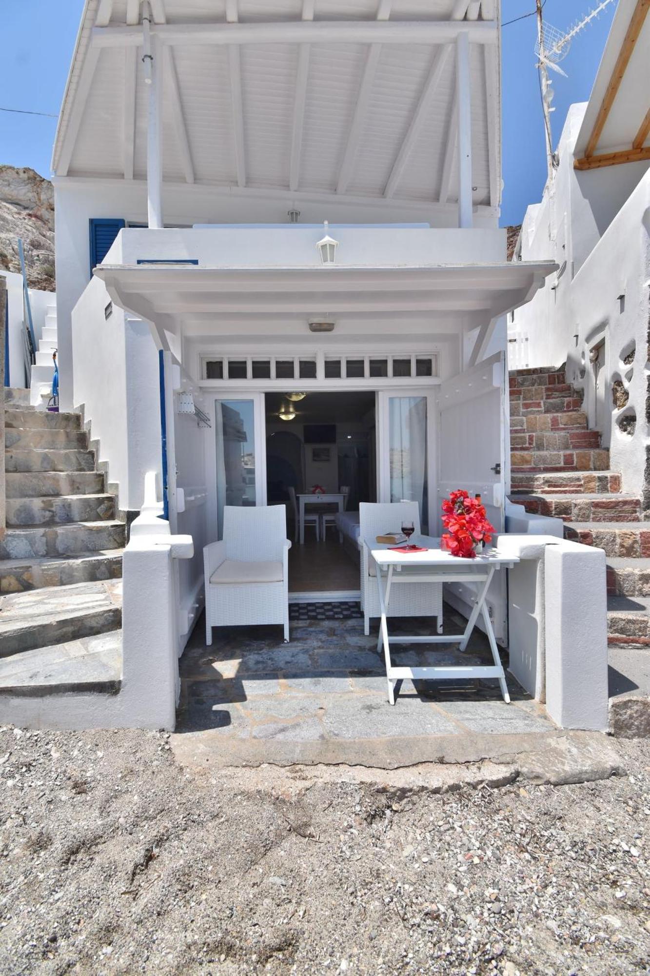 Blue Mare Apartments On The Beach Firopotamos Cameră foto
