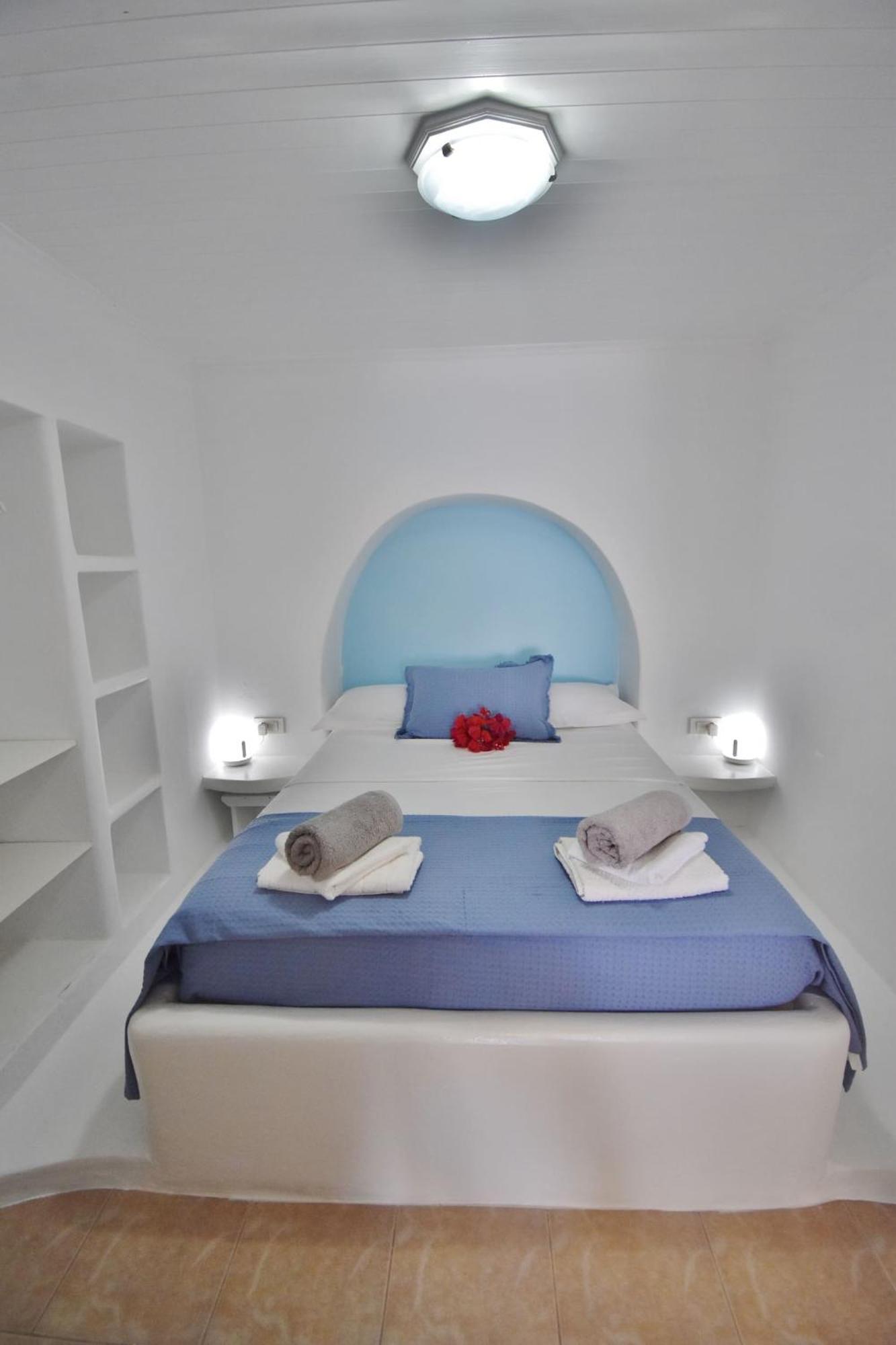 Blue Mare Apartments On The Beach Firopotamos Cameră foto