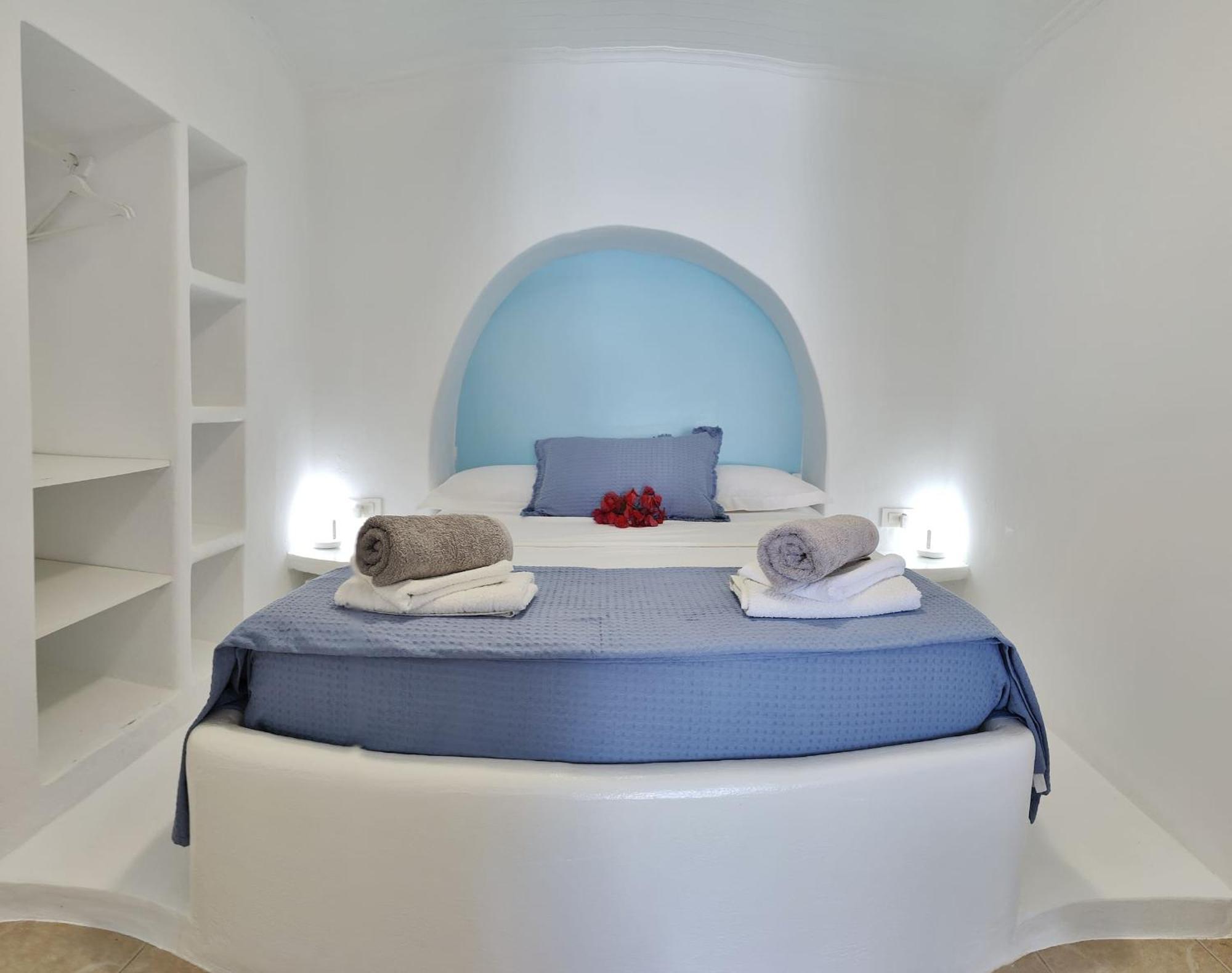 Blue Mare Apartments On The Beach Firopotamos Cameră foto