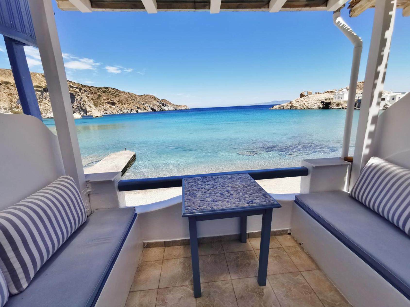 Blue Mare Apartments On The Beach Firopotamos Cameră foto