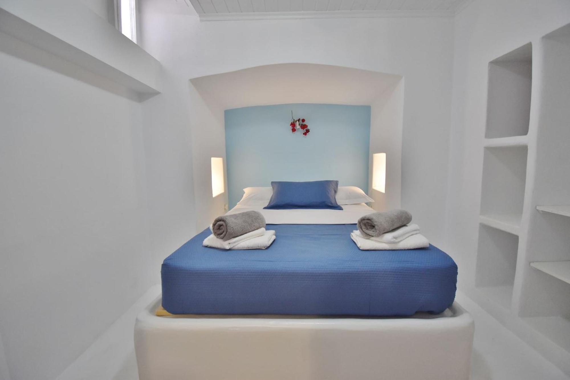 Blue Mare Apartments On The Beach Firopotamos Cameră foto
